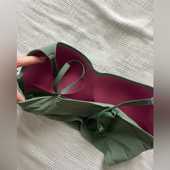 PINK wireless, lightly lined comfort bra - Picture 2 of 3